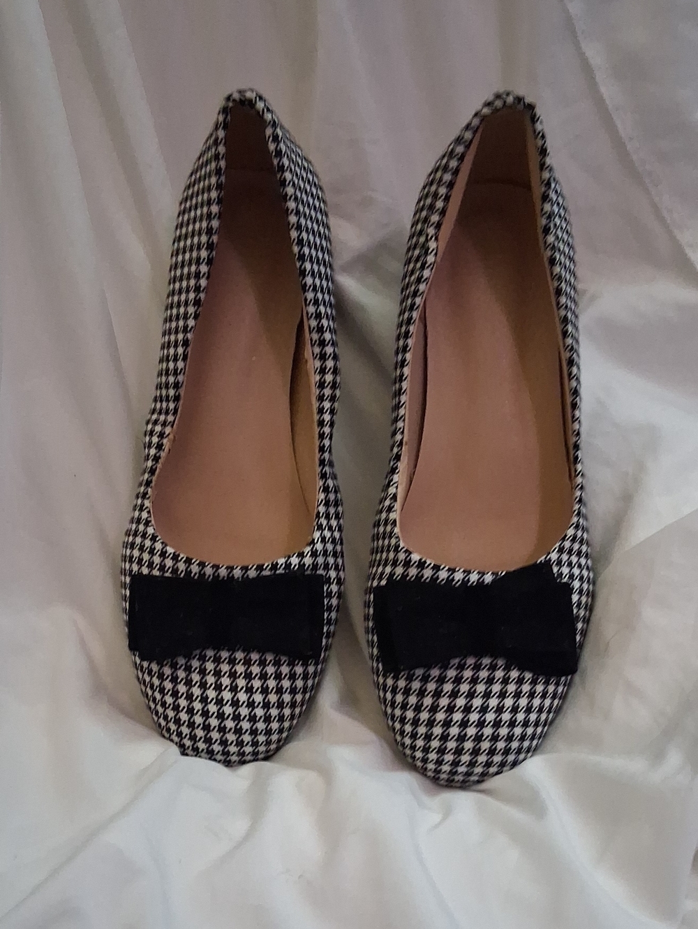 Houndstooth Bow Ballet Flats - Black & White